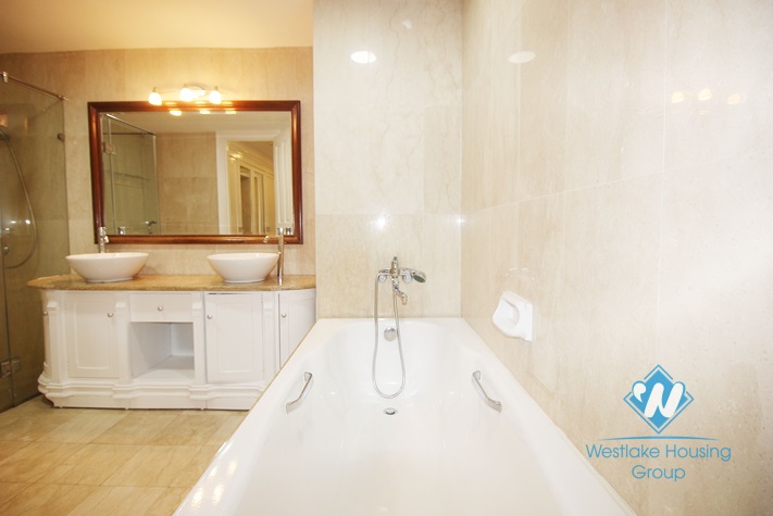 A nice penthouse for rent in P building, Ciputra, Ha Noi